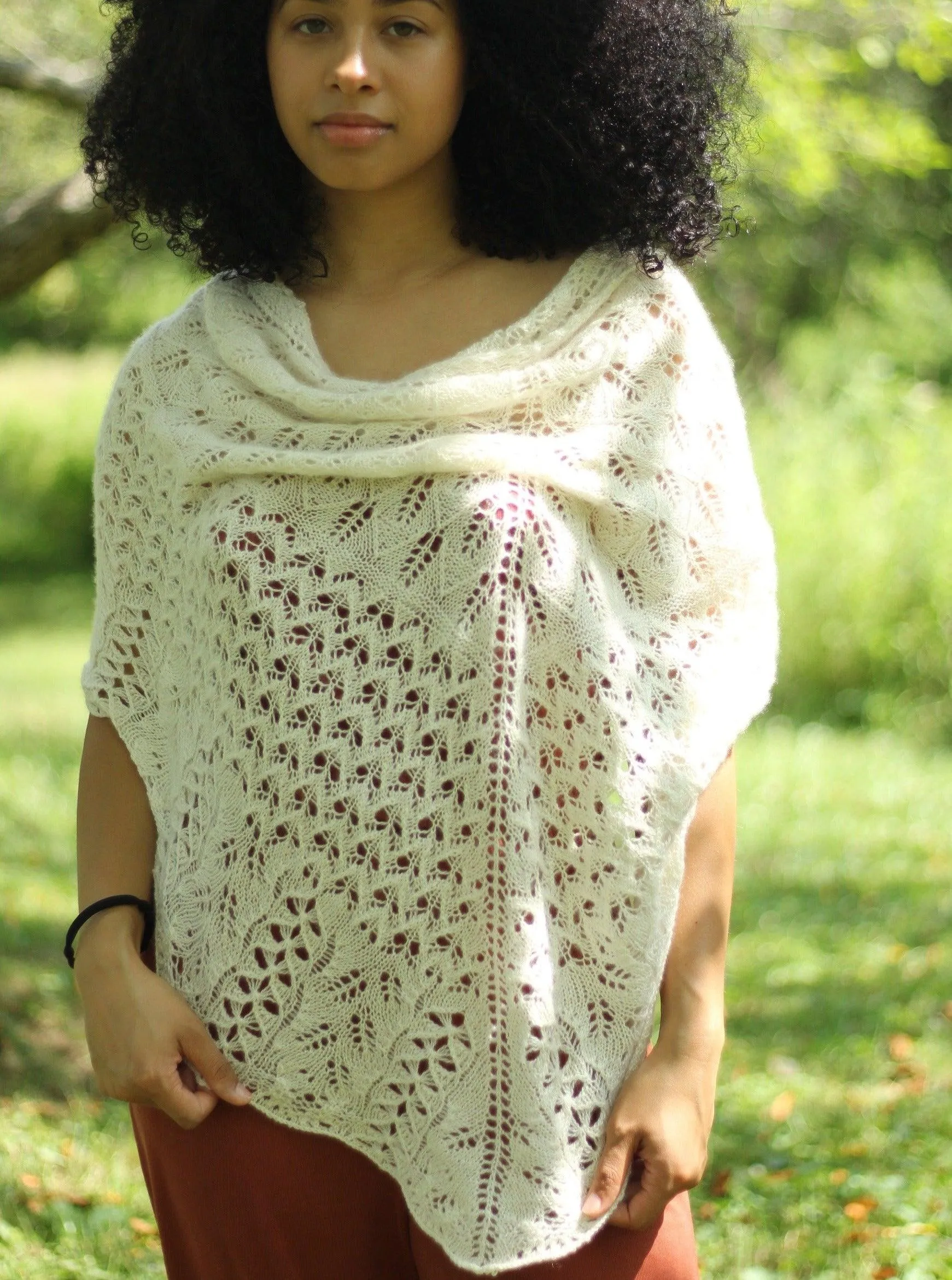 Bee Fields Triangle Shawl <br/><small>knitting pattern</small>