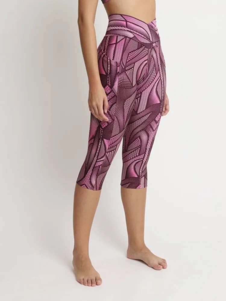 Capri Legging with Pockets - GRAPHIC VINO