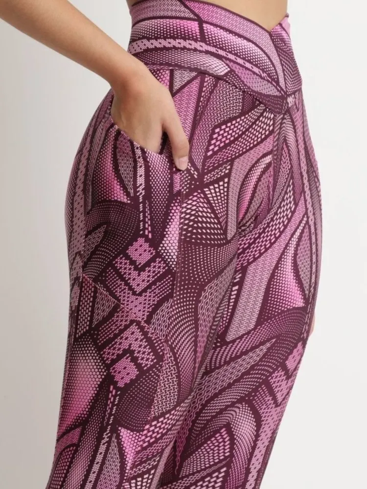 Capri Legging with Pockets - GRAPHIC VINO