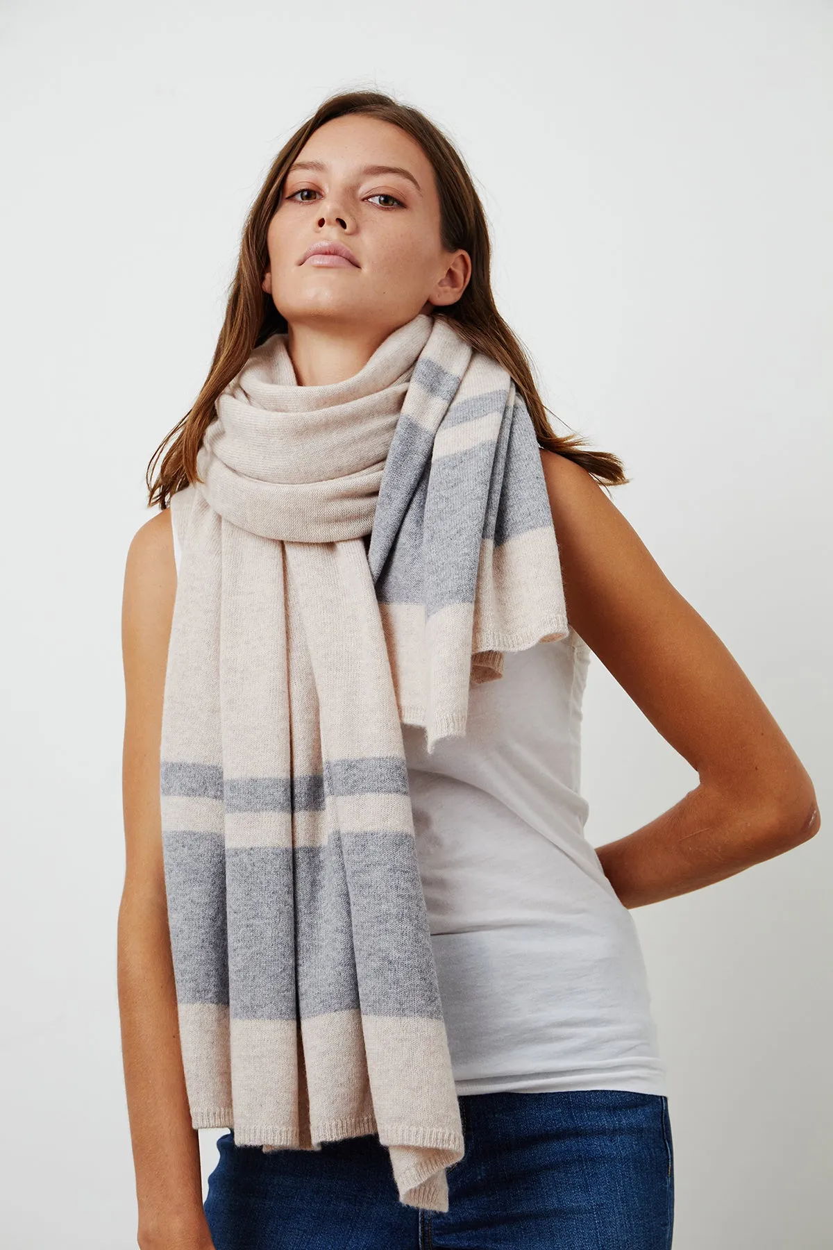 LIV CASHMERE THROW BLANKET