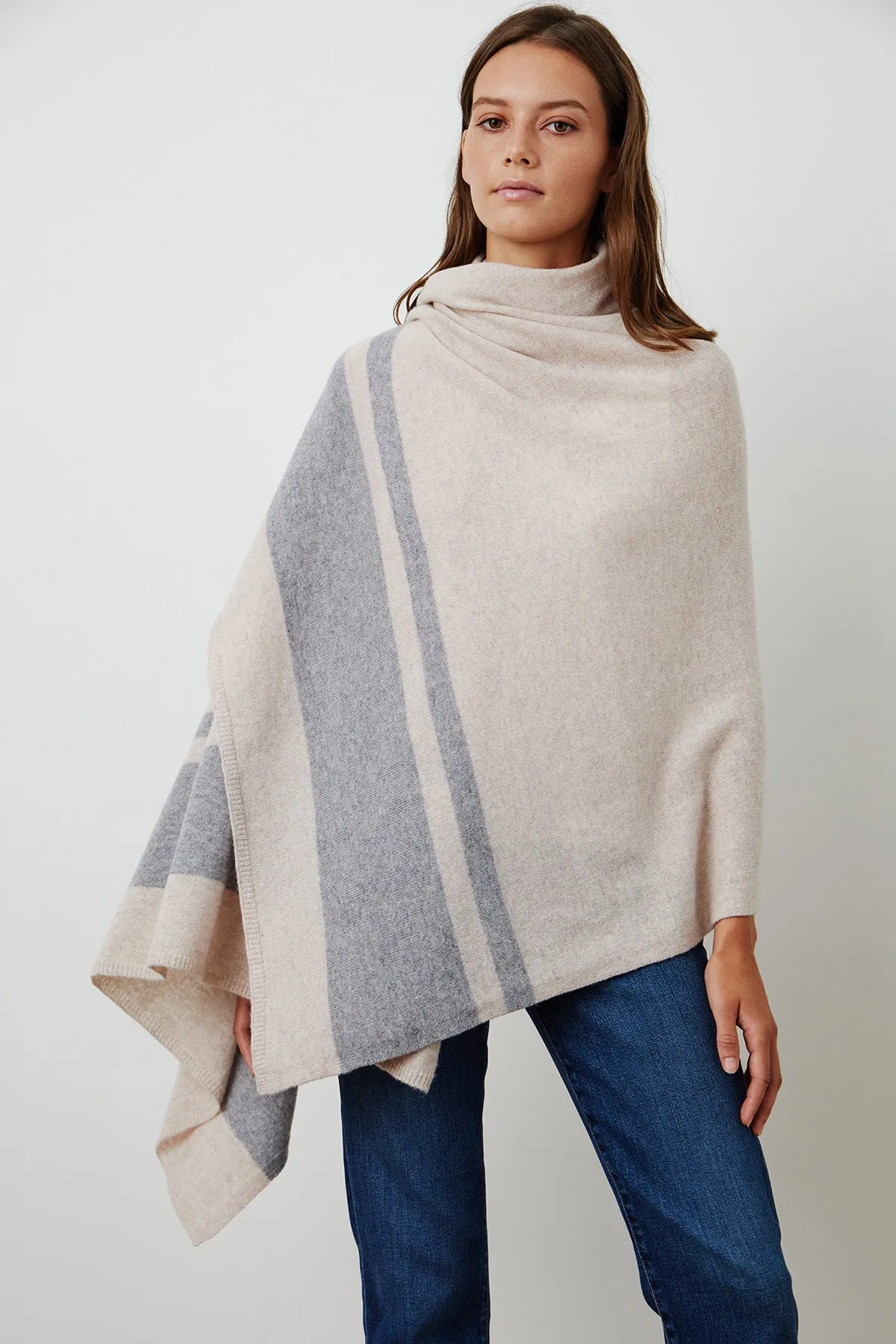 LIV CASHMERE THROW BLANKET