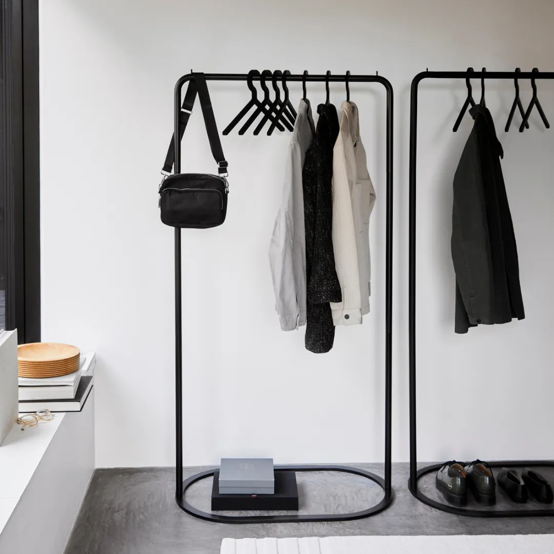 O&O Clothes Rack