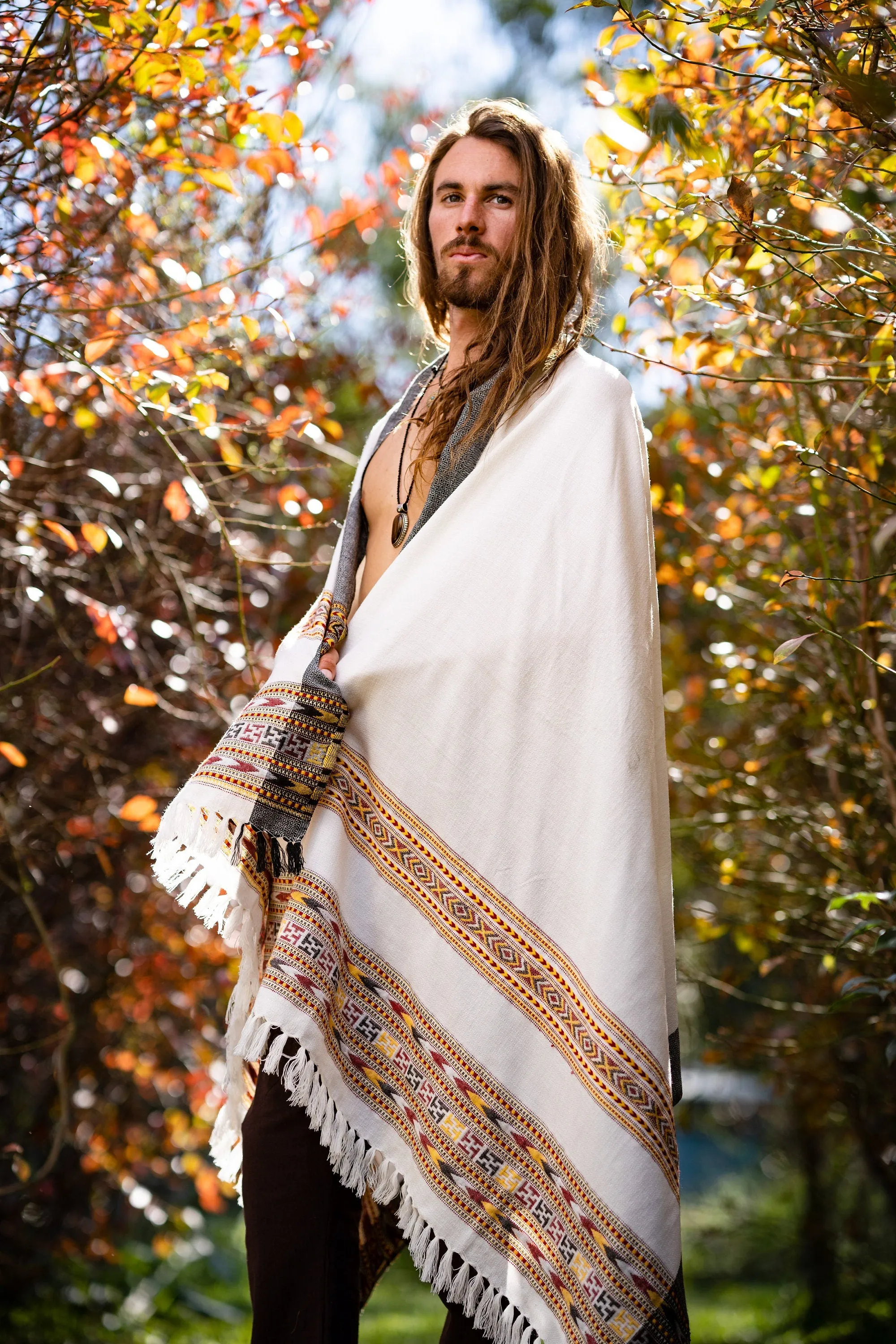 SAMADHI Shawl Meditation Prayer Blanket Cosy Pure White Cashmere Yak Wool and Acrylic Wool Blend Tibetan Winter Tribal Embroidery Zen AJJAYA