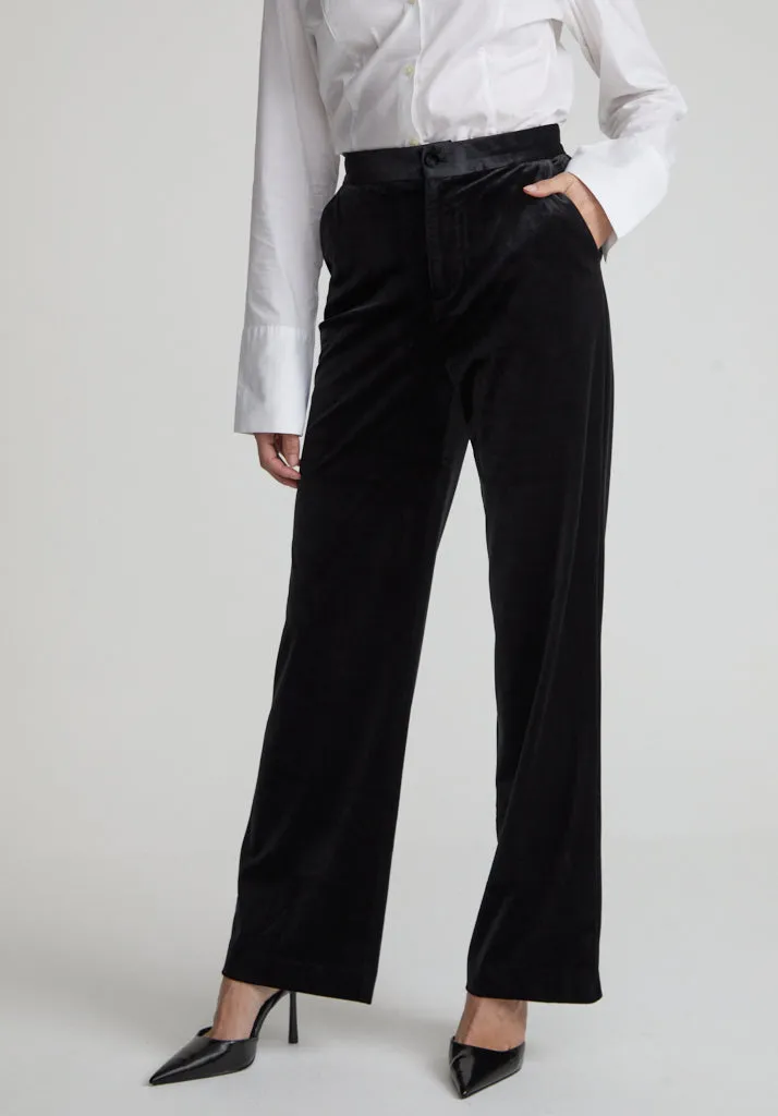 Sienna Straight Leg Velvet Trouser In Black